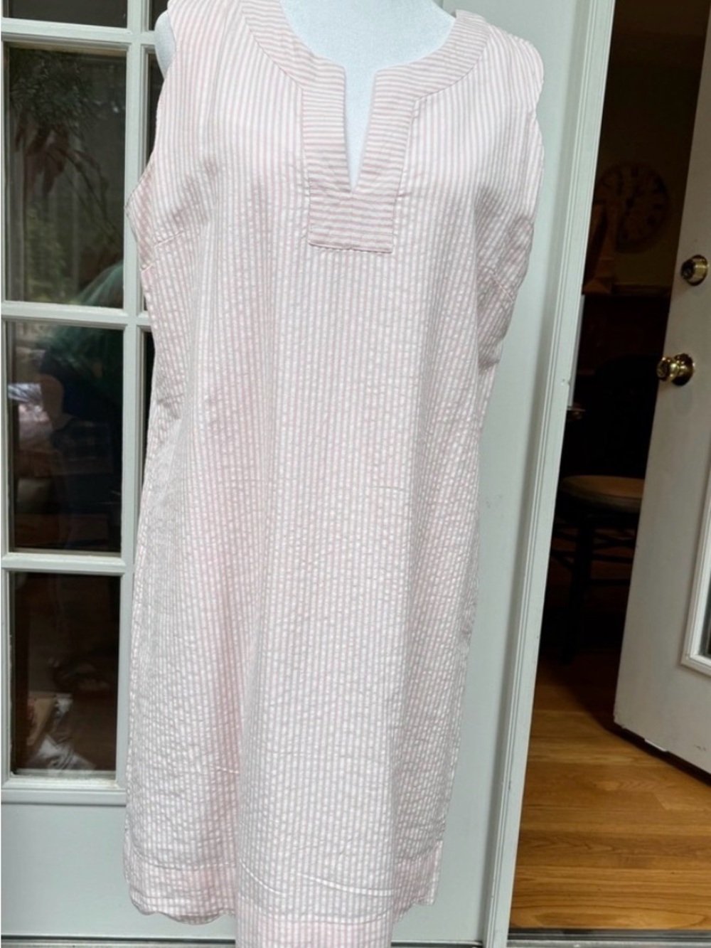 NWT Vineyard Vines Pink and White Seersucker dress - Picture 10 of 12
